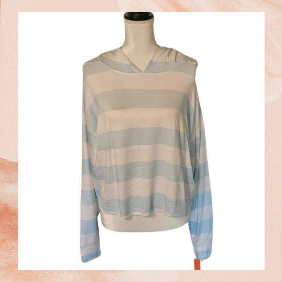 Colsie Light Blue & White Striped Cropped Hoodie Sweatshirt - Picture 2 of 4